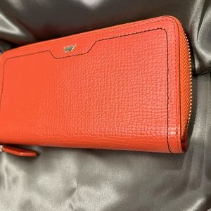 LEATHER WALLET